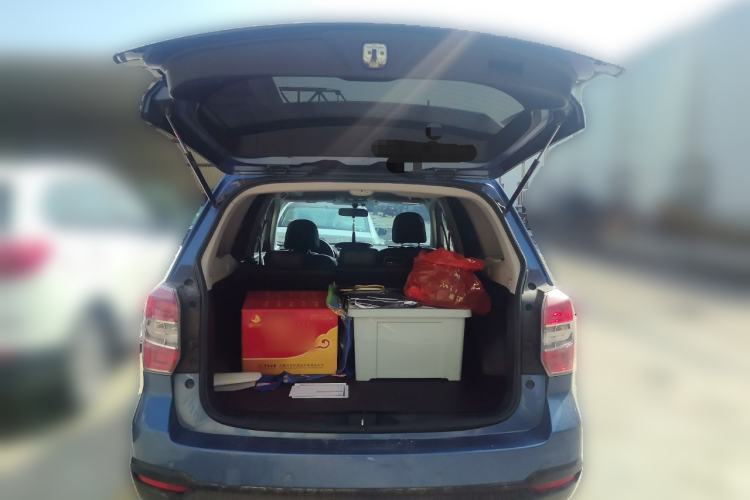 Used Subaru Forester 2015 2.0i Special Edition Commemorative Model Trunk