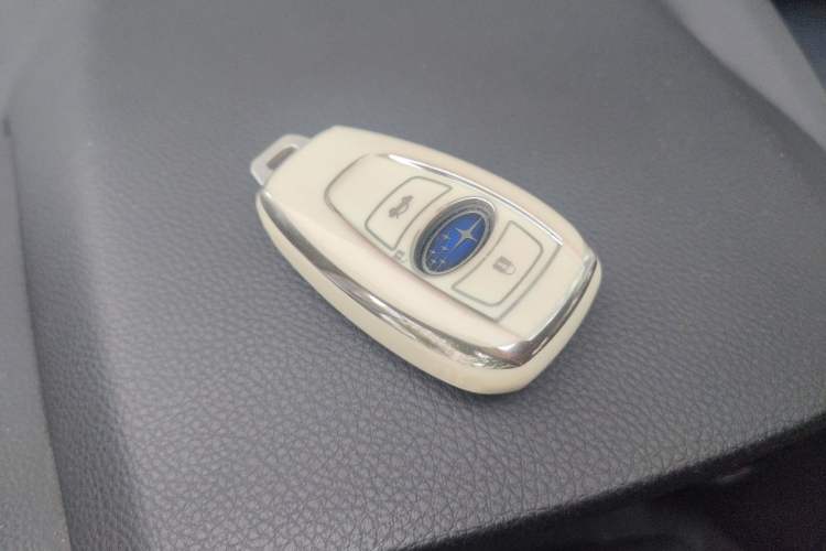 Used Subaru Forester 2015 2.5i Special Edition Commemorative Model Vehicle Key