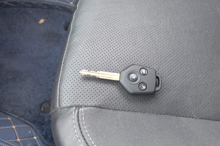 Used Subaru Forester 2015 2.0i Special Edition Commemorative Model Vehicle Key