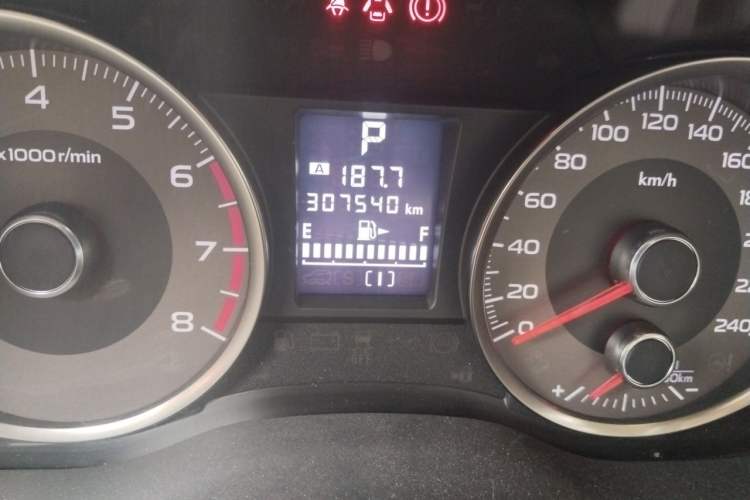 Used Subaru Forester 2015 2.5i Luxury Enjoyment Edition Odometer Close Up
