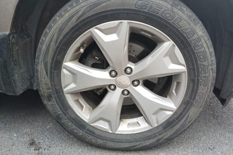 Used Subaru Forester 2015 2.5i Luxury Enjoyment Edition Right Front Wheel Hub
