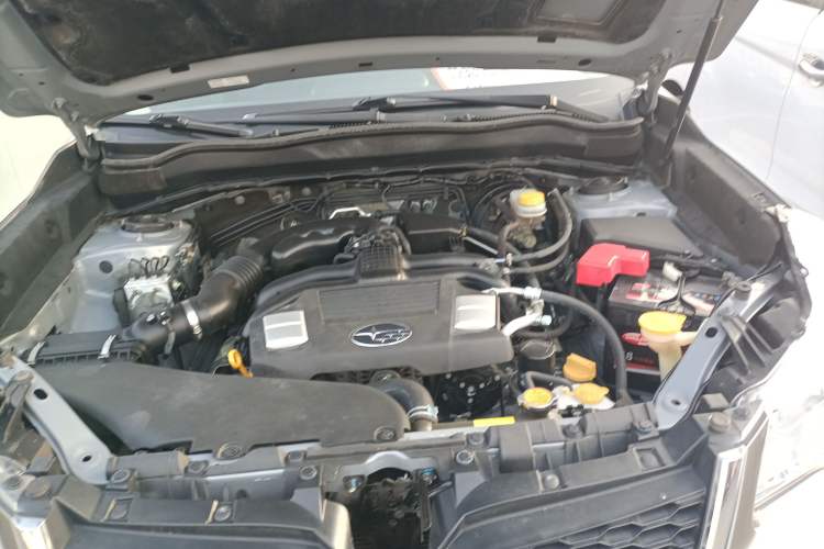 Used Subaru Forester 2015 2.0i Special Edition Commemorative Model Engine Bay