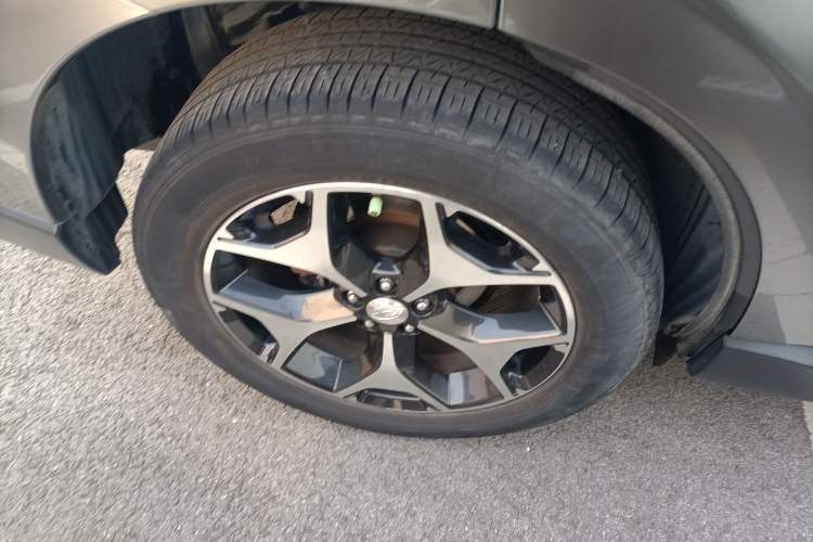 Used Subaru Forester 2015 2.0i Special Edition Commemorative Model Exterior 8
