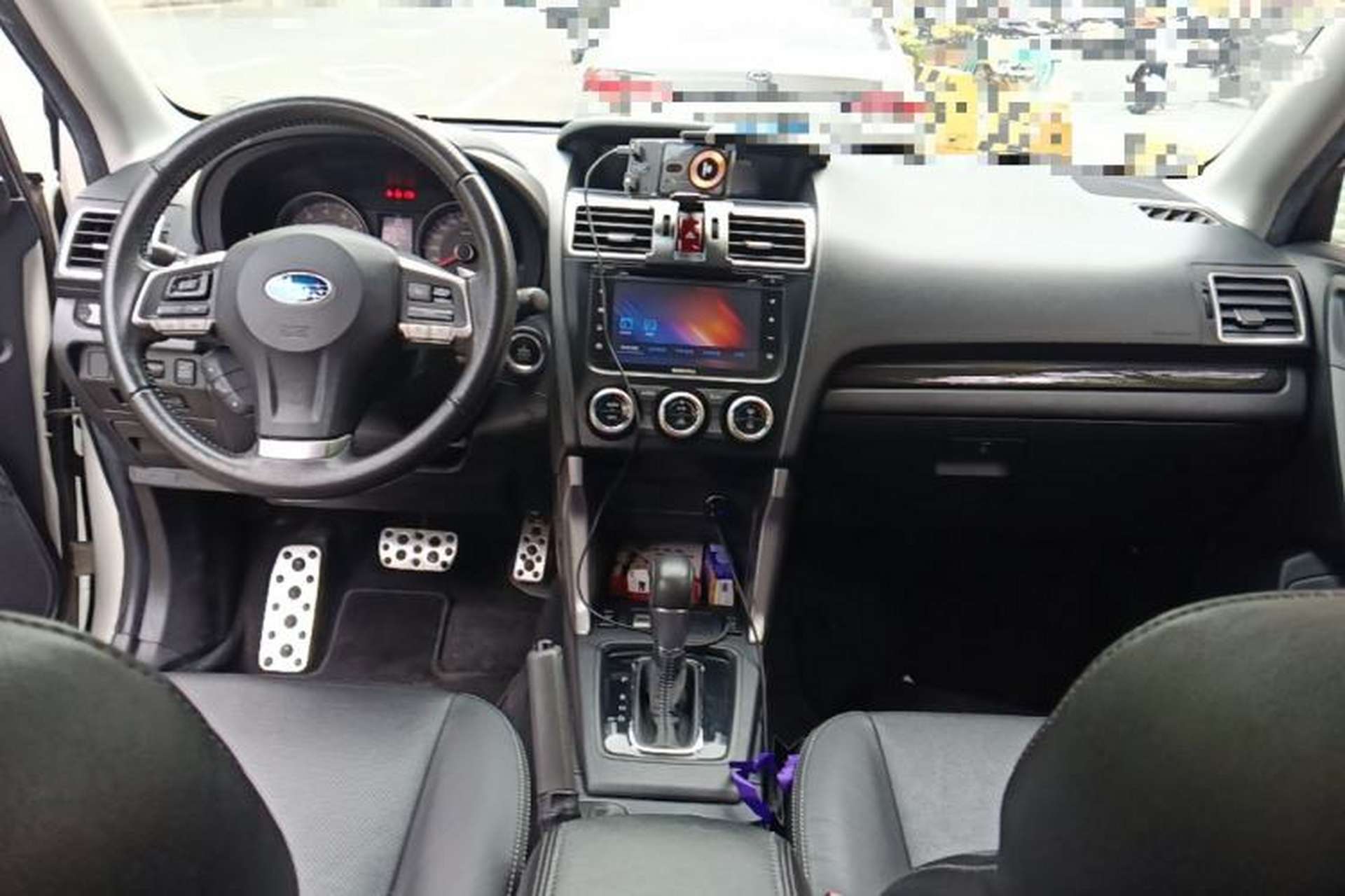 Used Subaru Forester 2015 2.5i Special Edition Commemorative Model Center Console