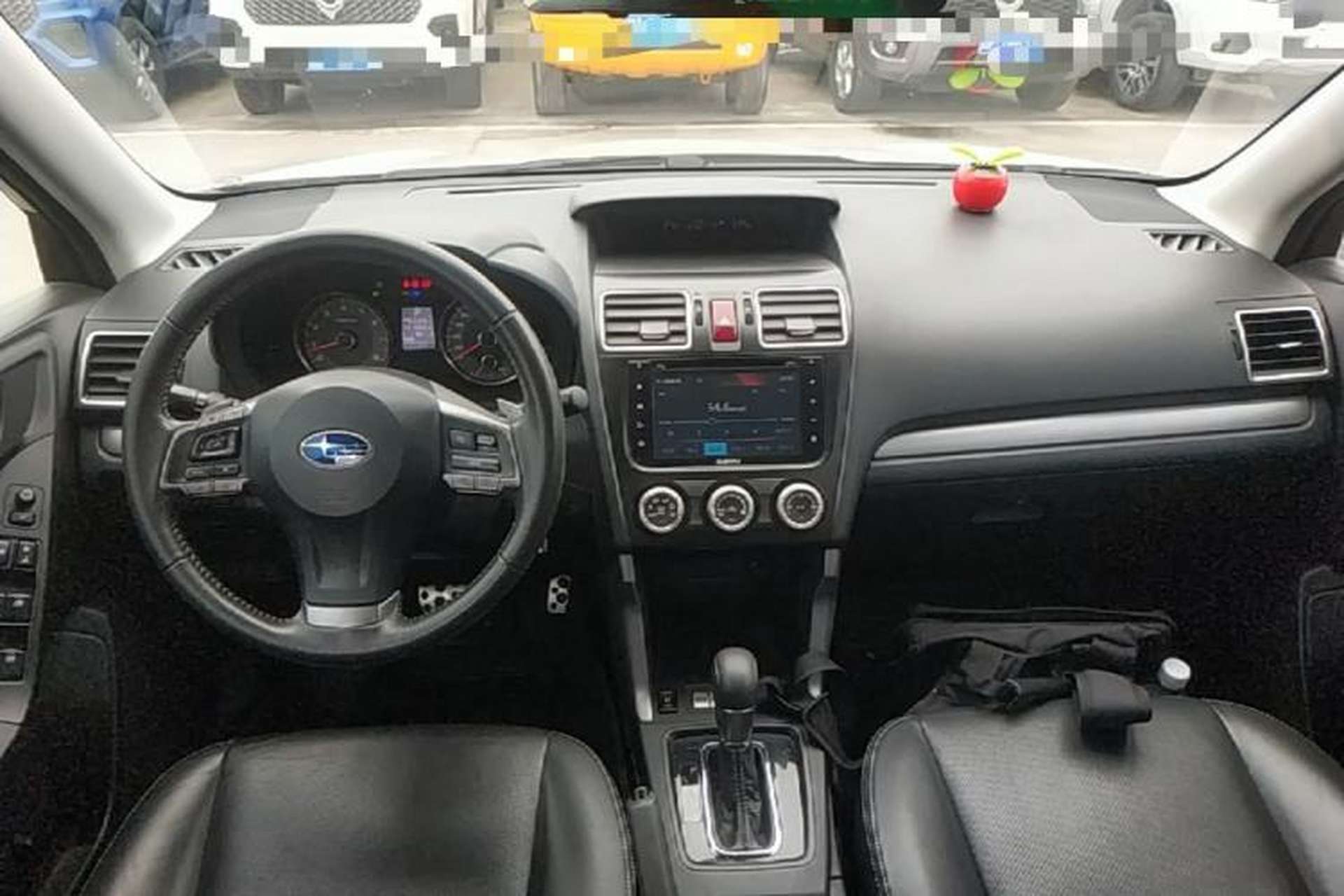 Used Subaru Forester 2015 2.0i Special Edition Commemorative Model Center Console
