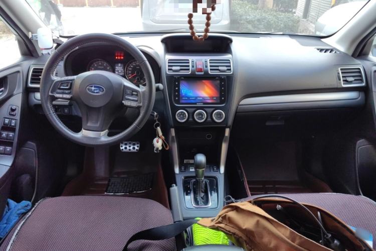 Used Subaru Forester 2015 2.0i Special Edition Commemorative Model Center Console