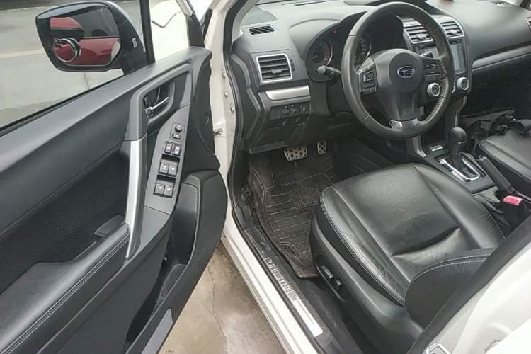 Used Subaru Forester 2015 2.0i Special Edition Commemorative Model Driver Seat