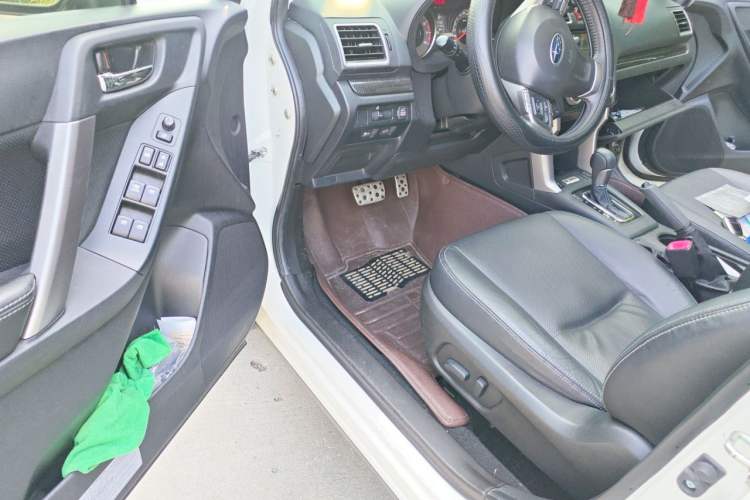 Used Subaru Forester 2015 2.5i Special Edition Commemorative Model Driver Seat