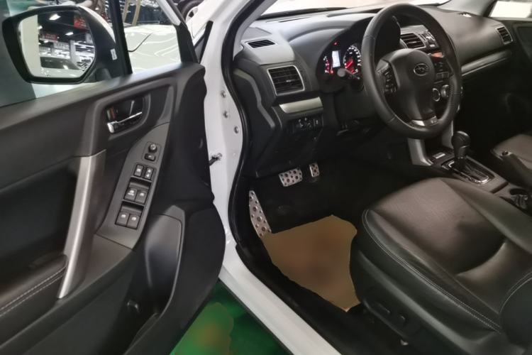 Used Subaru Forester 2015 2.0i Special Edition Commemorative Model Driver Seat