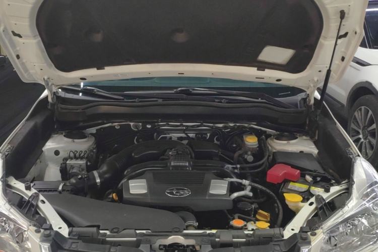 Used Subaru Forester 2015 2.0i Special Edition Commemorative Model Engine Bay