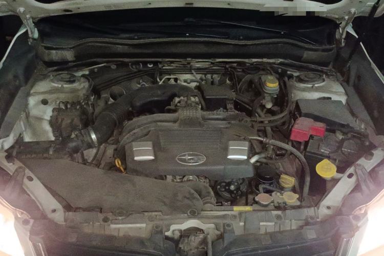 Used Subaru Forester 2015 2.0i Special Edition Commemorative Model Engine Bay