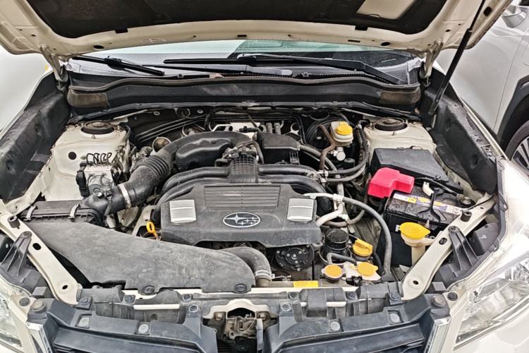 Used Subaru Forester 2015 2.0i Special Edition Commemorative Model Engine Bay