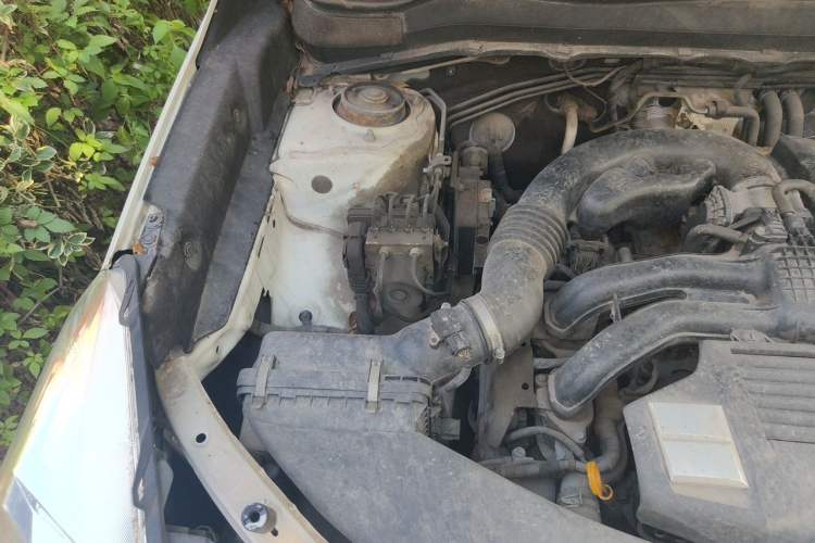 Used Subaru Forester 2015 2.0i Special Edition Commemorative Model Engine Bay Right