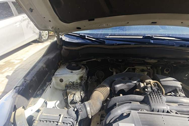 Used Subaru Forester 2015 2.0i Special Edition Commemorative Model Engine Bay Right