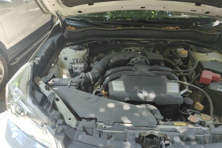 Used Subaru Forester 2015 2.0i Special Edition Commemorative Model Engine Bay Right