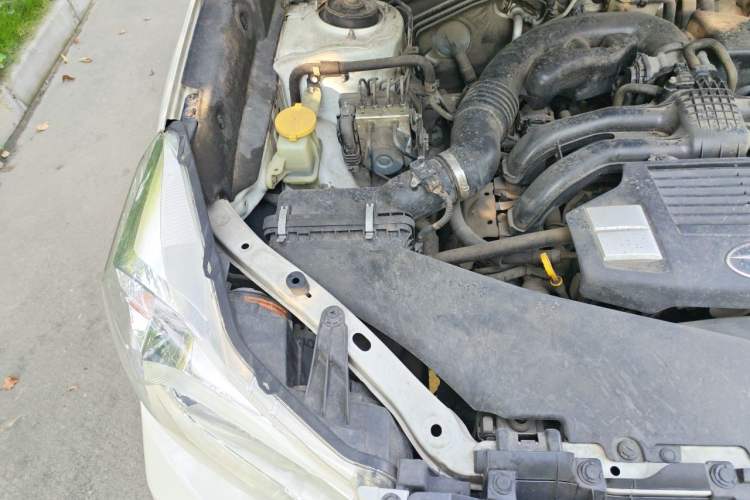 Used Subaru Forester 2015 2.5i Special Edition Commemorative Model Engine Bay Right