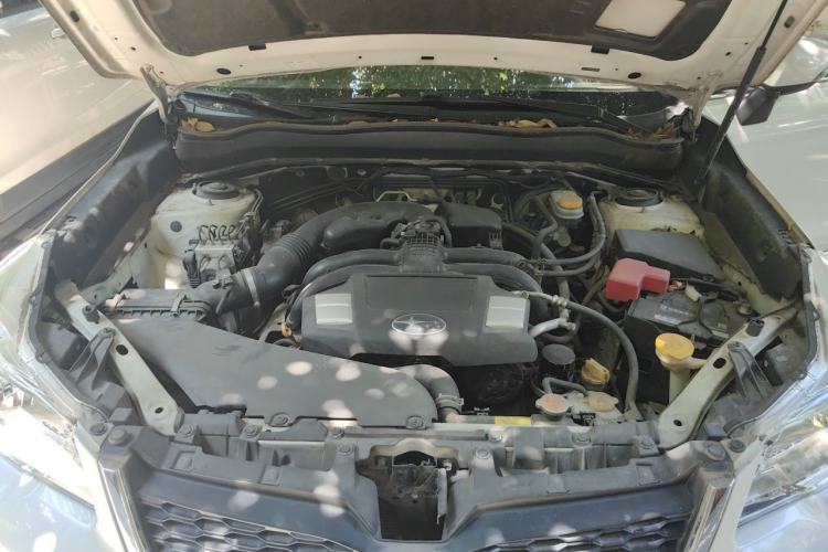 Used Subaru Forester 2015 2.0i Special Edition Commemorative Model Engine Bay