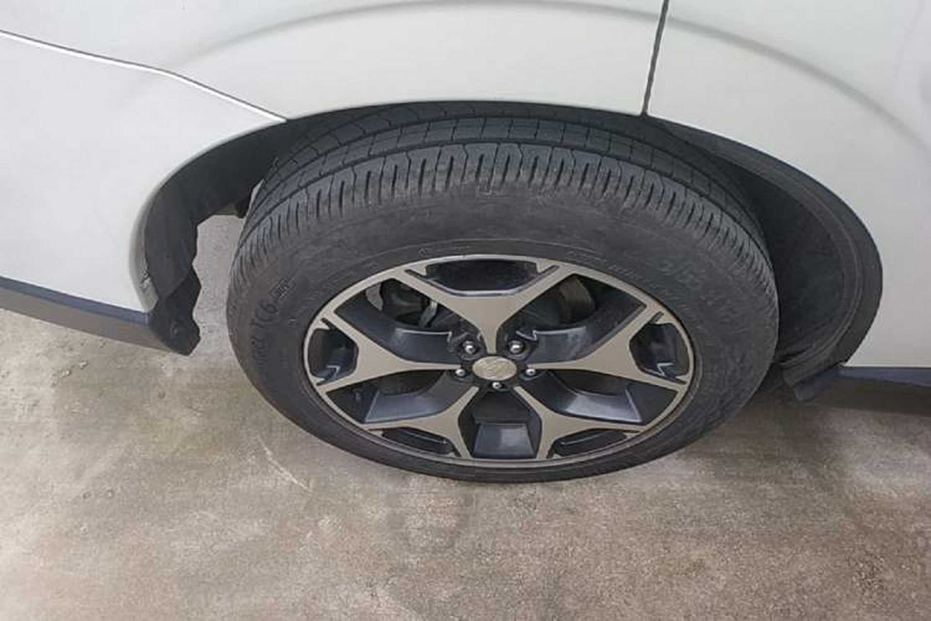 Used Subaru Forester 2015 2.0i Special Edition Commemorative Model Exterior 3