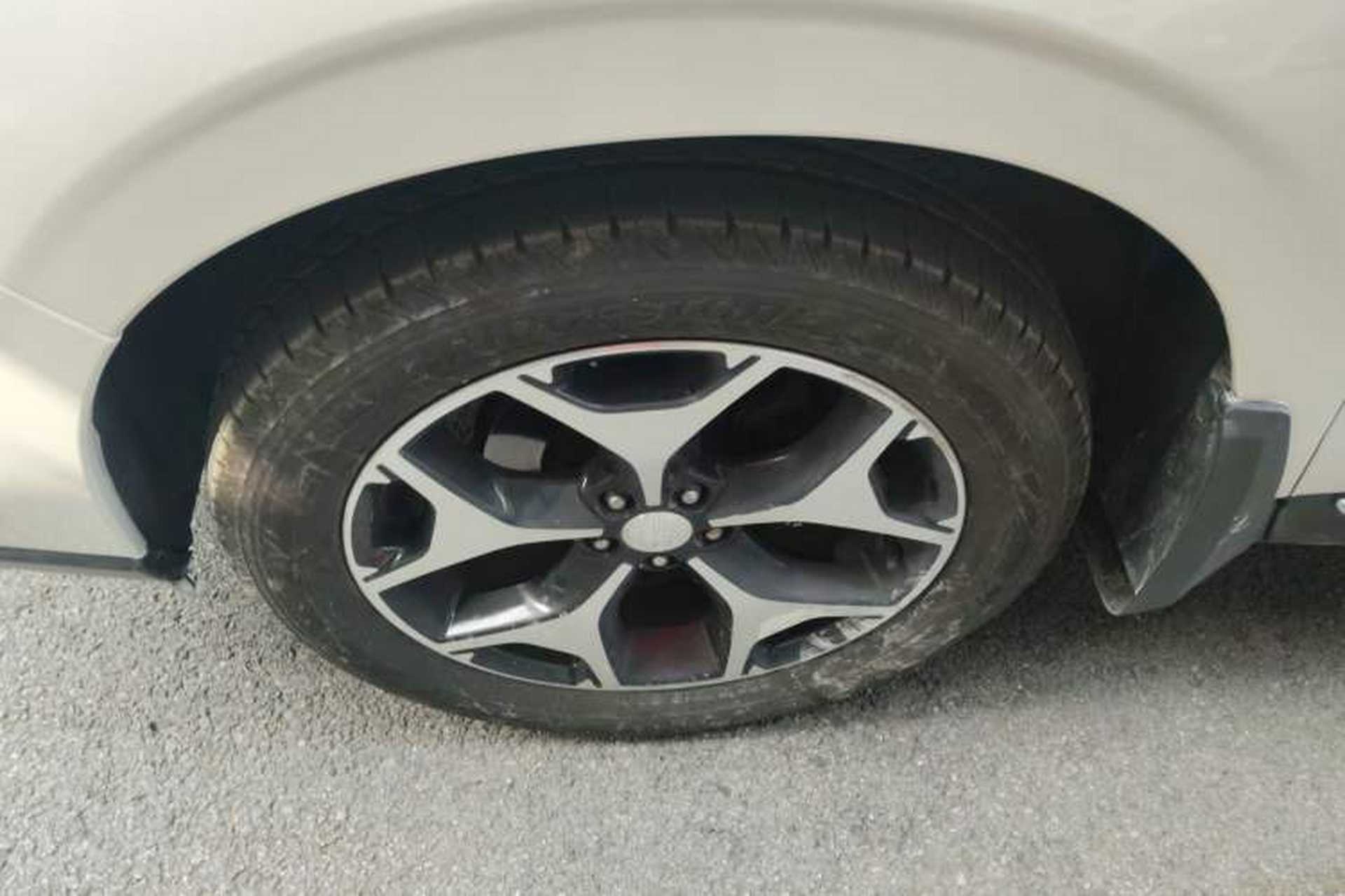 Used Subaru Forester 2015 2.0i Special Edition Commemorative Model Exterior 4
