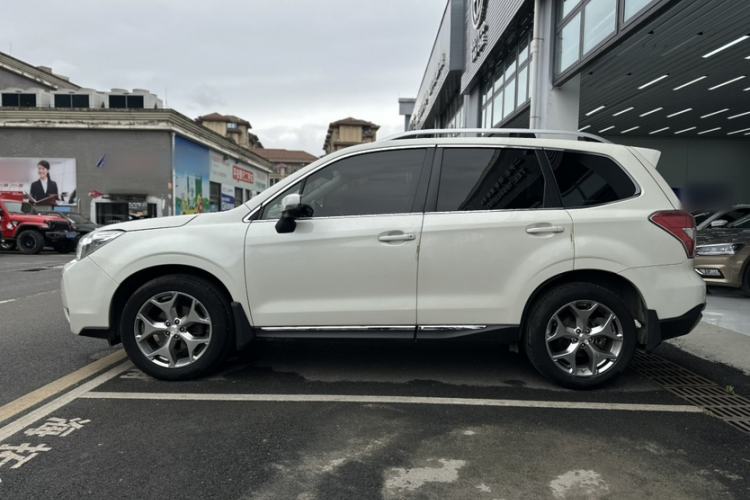 Used Subaru Forester 2015 2.5i Special Edition Commemorative Model Exterior 4