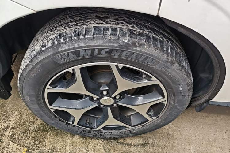 Used Subaru Forester 2015 2.0i Special Edition Commemorative Model Exterior 5