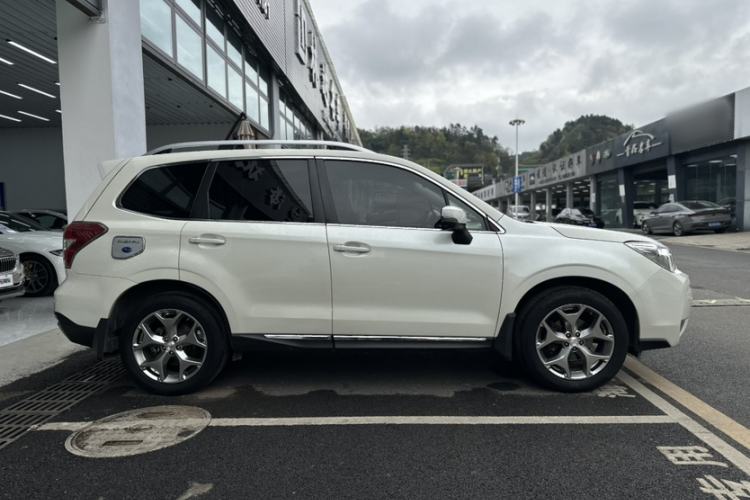 Used Subaru Forester 2015 2.5i Special Edition Commemorative Model Exterior 5