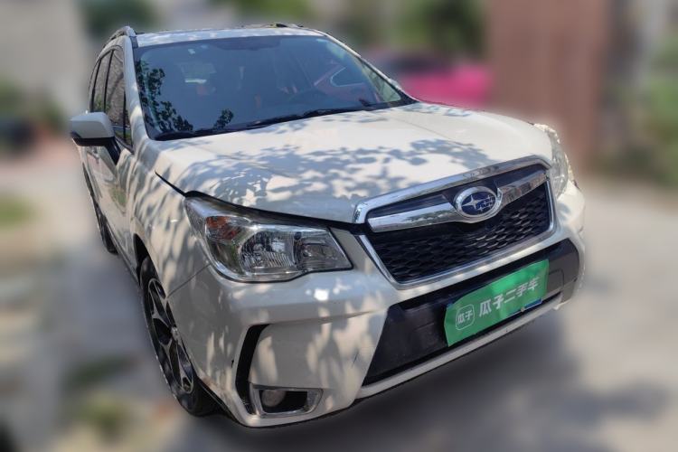 Used Subaru Forester 2015 2.0i Special Edition Commemorative Model Front Right 45 Deg