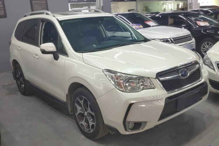 Used Subaru Forester 2015 2.0i Special Edition Commemorative Model Front Right 45 Deg