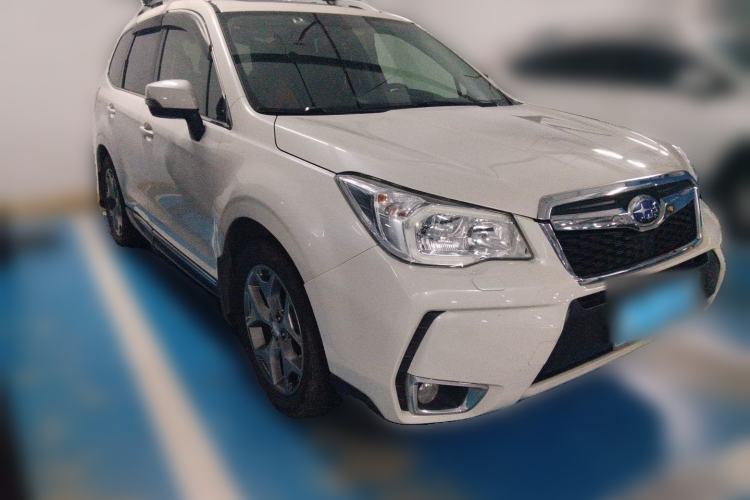 Used Subaru Forester 2015 2.5i Special Edition Commemorative Model Front Right 45 Deg