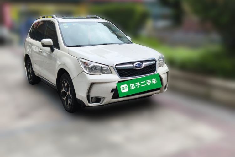 Used Subaru Forester 2015 2.0i Special Edition Commemorative Model Front Right 45 Deg
