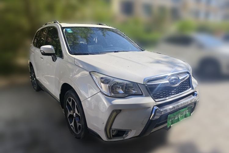Used Subaru Forester 2015 2.0i Special Edition Commemorative Model Front Right 45 Deg