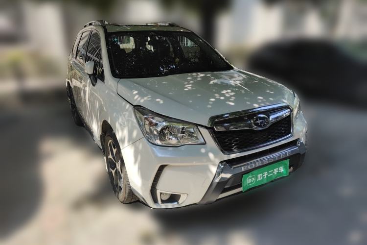 Used Subaru Forester 2015 2.0i Special Edition Commemorative Model Front Right 45 Deg