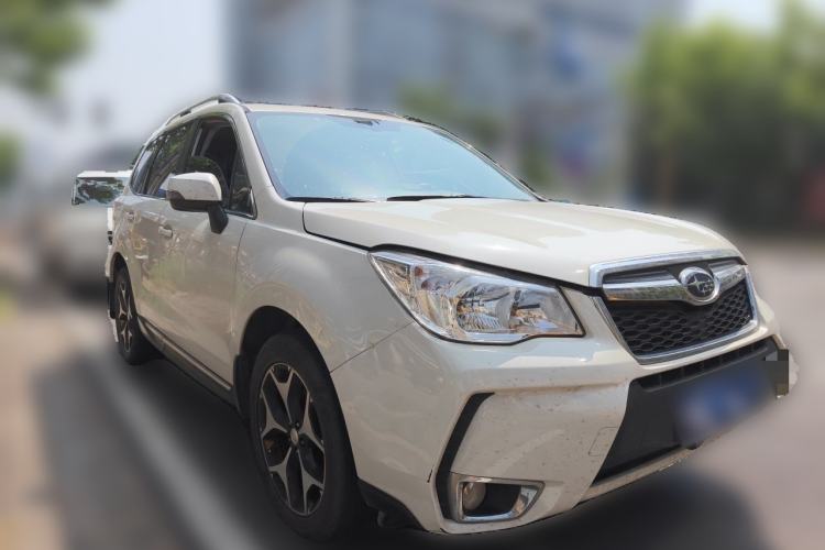 Used Subaru Forester 2015 2.0i Special Edition Commemorative Model Front Right 45 Deg