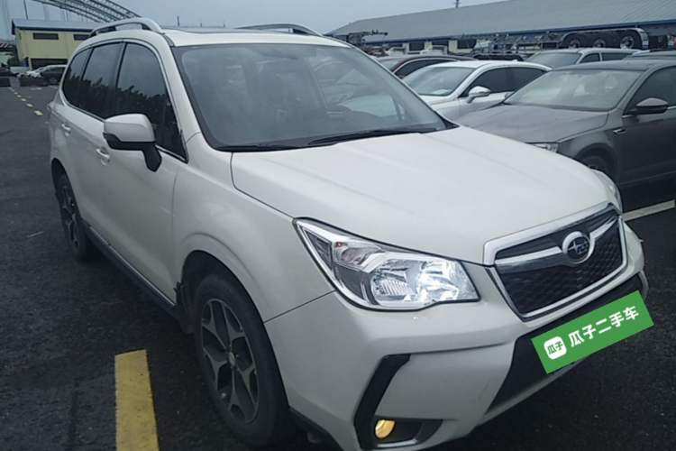 Used Subaru Forester 2015 2.0i Special Edition Commemorative Model Front Right 45 Deg