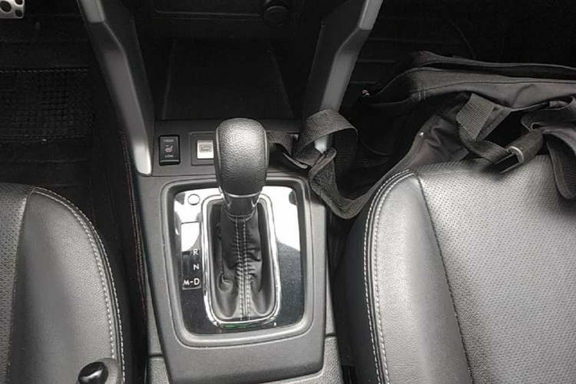 Used Subaru Forester 2015 2.0i Special Edition Commemorative Model Gear Lever
