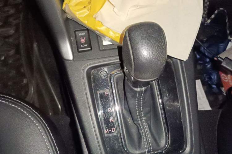 Used Subaru Forester 2015 2.0i Special Edition Commemorative Model Gear Lever