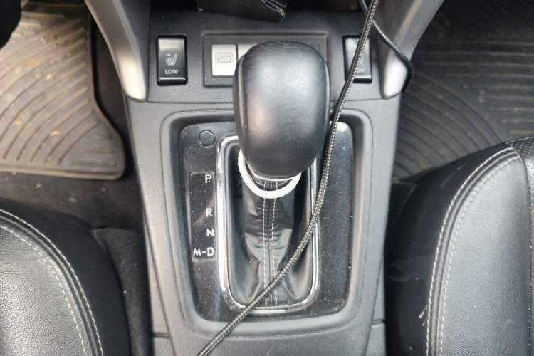 Used Subaru Forester 2015 2.5i Special Edition Commemorative Model Gear Lever