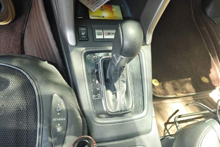 Used Subaru Forester 2015 2.0i Special Edition Commemorative Model Gear Lever