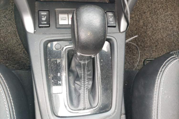 Used Subaru Forester 2015 2.0i Special Edition Commemorative Model Gear Lever