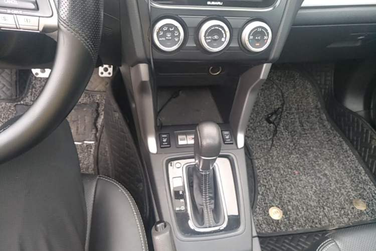 Used Subaru Forester 2015 2.0i Special Edition Commemorative Model Gear Lever