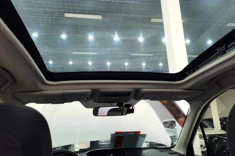 Used Subaru Forester 2015 2.0i Special Edition Commemorative Model Headliner