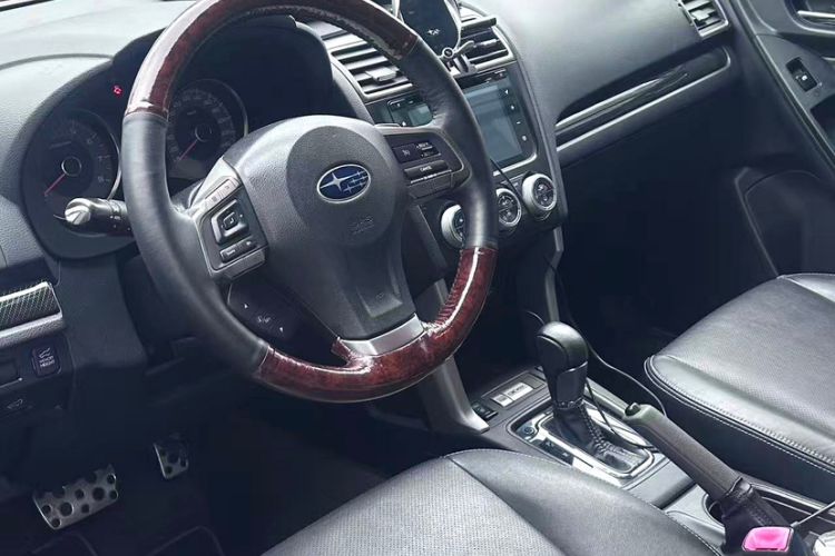 Used Subaru Forester 2015 2.5i Special Edition Commemorative Model Interior 1