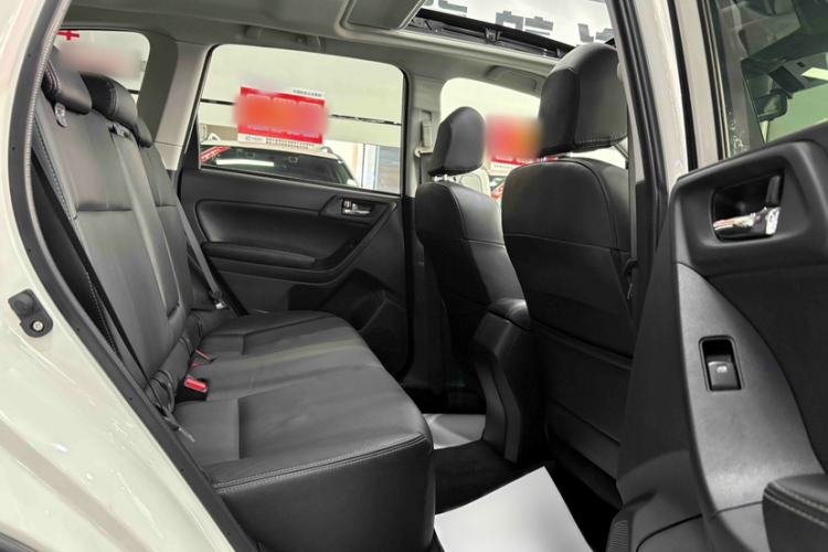 Used Subaru Forester 2015 2.5i Special Edition Commemorative Model Interior 1