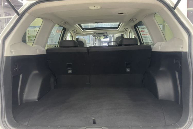 Used Subaru Forester 2015 2.0i Special Edition Commemorative Model Interior 2