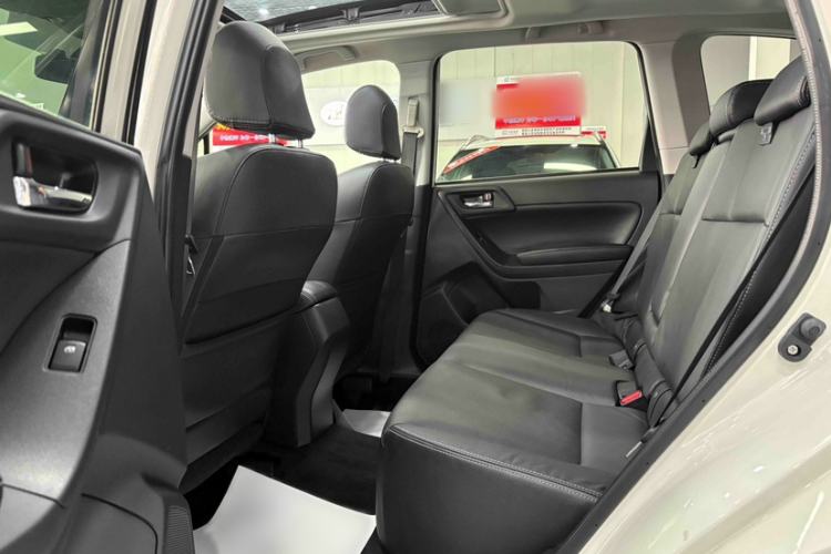 Used Subaru Forester 2015 2.5i Special Edition Commemorative Model Interior 3