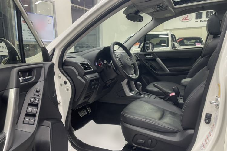 Used Subaru Forester 2015 2.0i Special Edition Commemorative Model Interior 4
