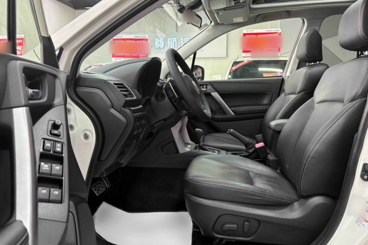 Used Subaru Forester 2015 2.5i Special Edition Commemorative Model Interior 5
