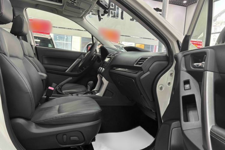 Used Subaru Forester 2015 2.5i Special Edition Commemorative Model Interior 6