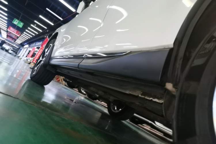 Used Subaru Forester 2015 2.0i Special Edition Commemorative Model Left Side Sill