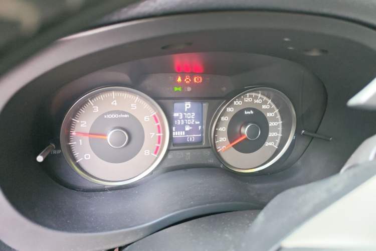 Used Subaru Forester 2015 2.5i Special Edition Commemorative Model Odometer Close Up